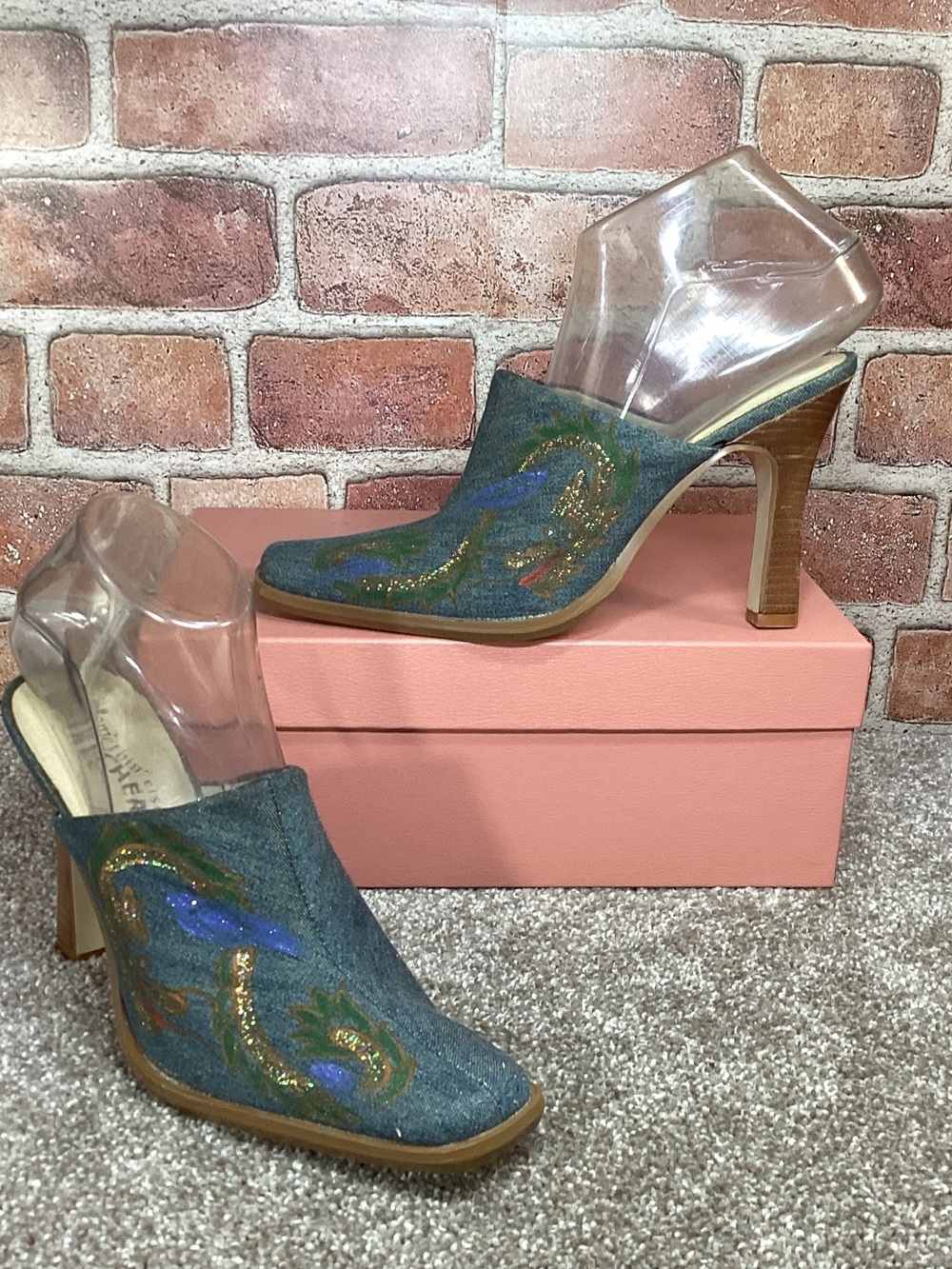 Something Else from Skechers womens denim heel pumps size 7